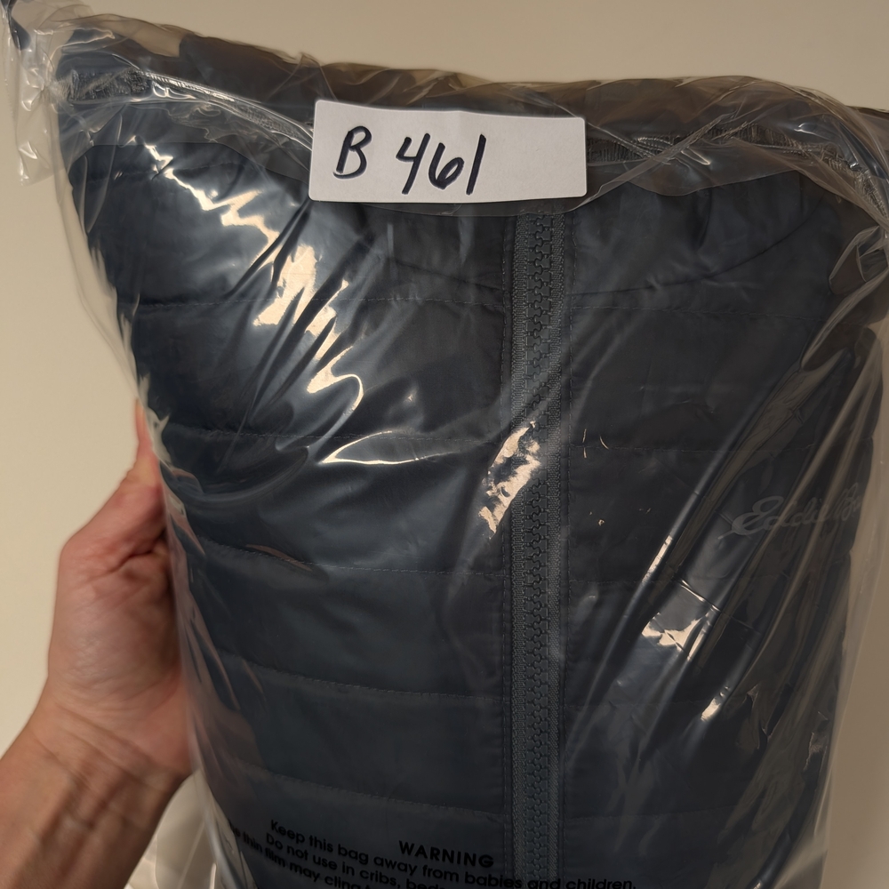 Eddie Bauer Black Quilted Hooded Jacket - Picture 12 of 12